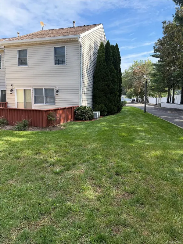 1601 Johnson AVE #35, Elmont, NY 11003