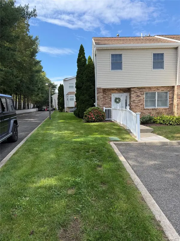 1601 Johnson AVE #35, Elmont, NY 11003
