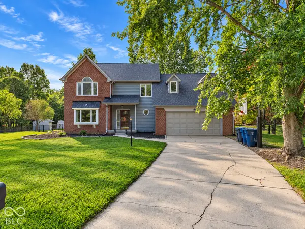 889 Bridle CIR, Carmel, IN 46032