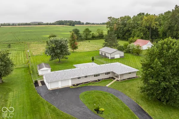 987 W Stones Crossing RD, Greenwood, IN 46143