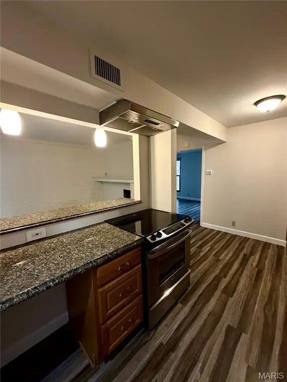 Address not disclosed, Creve Coeur, MO 63141