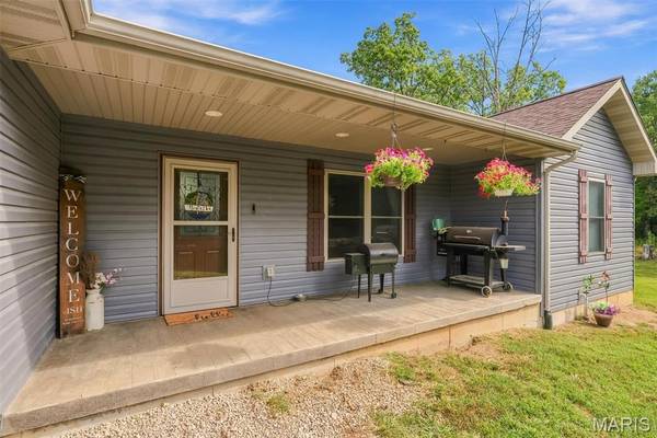 2899 Old Highway 66, Bourbon, MO 65441