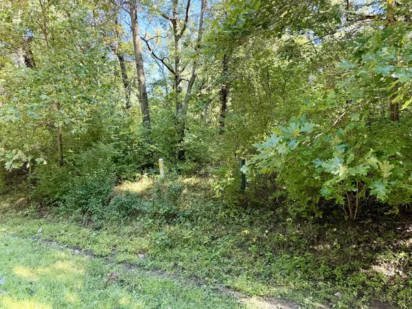 412 Slippery Rock DR, Dixon, IL 61021