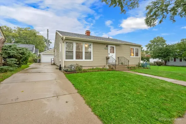 115 S Du Bois AVE, Elgin, IL 60123