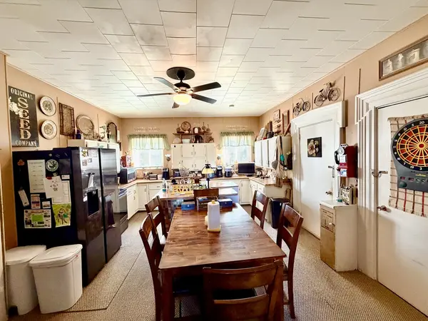 601 NW 6th ST, Aledo, IL 61231