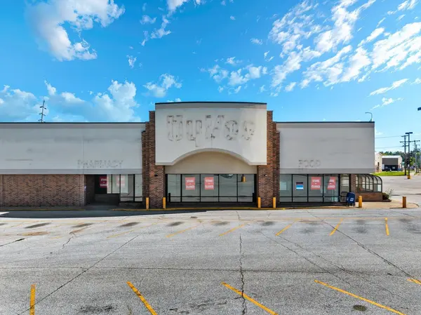 3019 Rockingham RD, Davenport, IA 52802