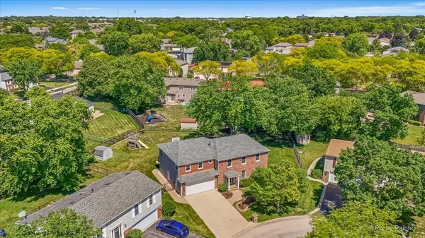 1280 Pembrook CIR, Roselle, IL 60172
