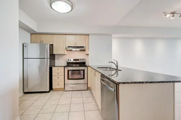 15 North Park RD #1509, Vaughan, ON L4J 0A1
