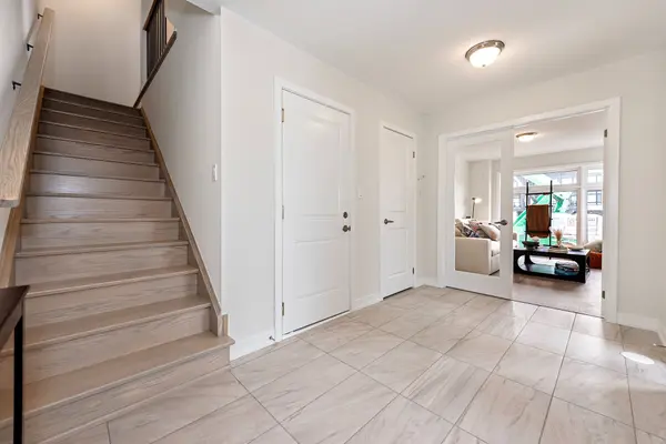 4 Kintall WAY, Vaughan, ON L4L 1V8