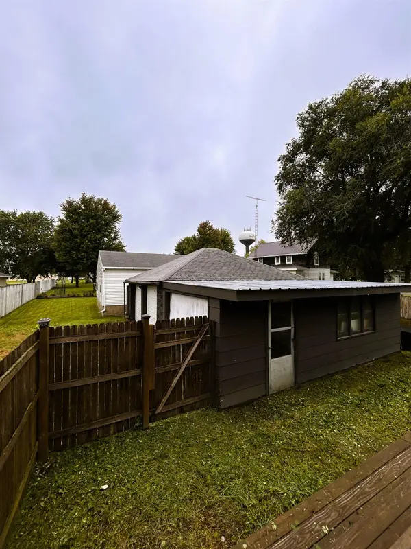 109 N Lincoln ST, Sheffield, IA 50475