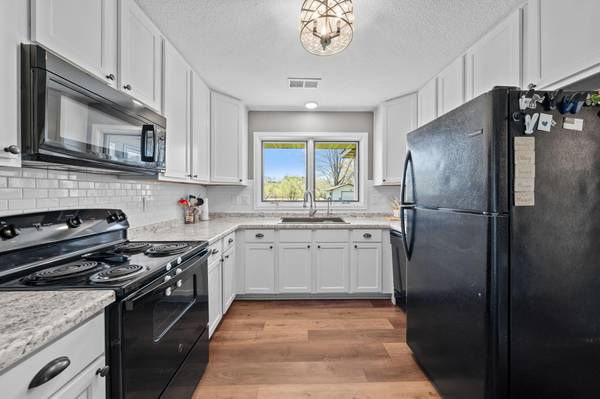 830 W 4th ST, Rush City, MN 55069