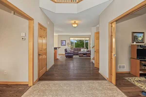 6111 106th AVE N, Brooklyn Park, MN 55443