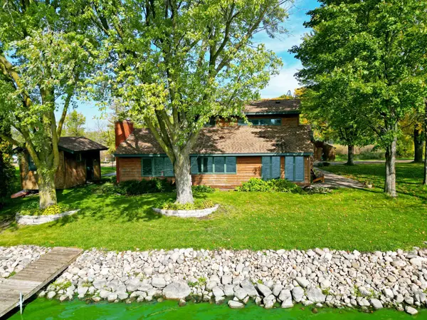 1811 Grant AVE NW, Maple Lake, MN 55358