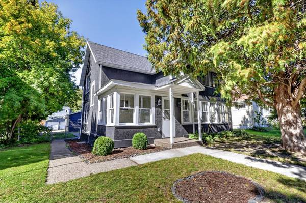 811 NW 1st AVE, Grand Rapids, MN 55744