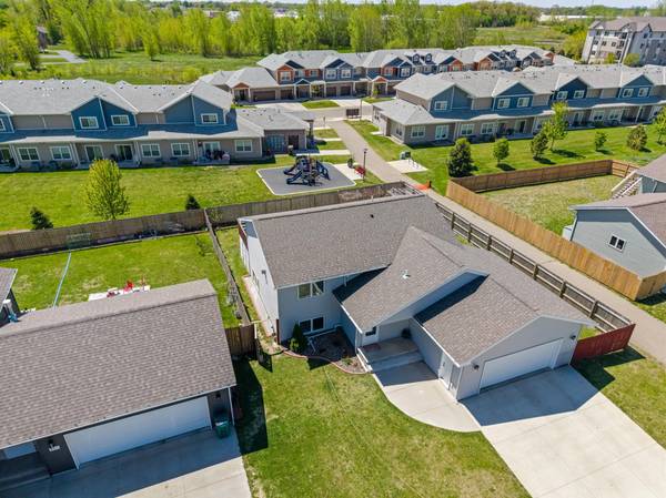 809 24th AVE NW, Austin, MN 55912
