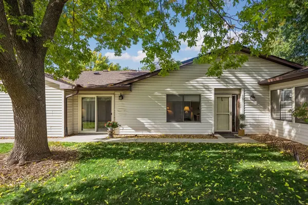 13390 Hughes CT, Apple Valley, MN 55124
