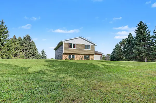 11409 Manning TRL N, Stillwater, MN 55082