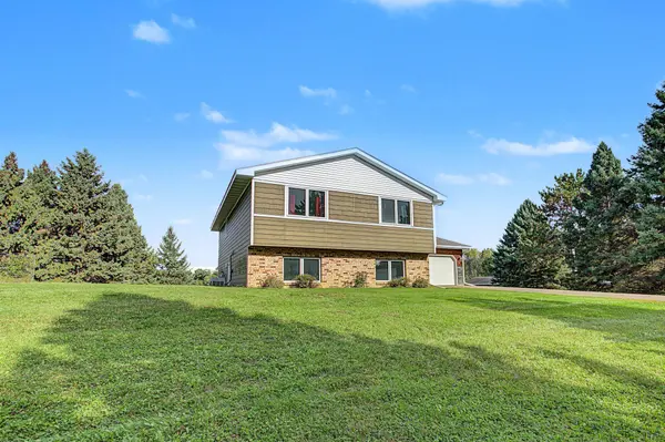 11409 Manning TRL N, Stillwater, MN 55082