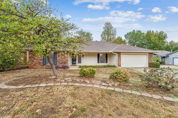 2516 Brookdale AVE, Edmond, OK 73034