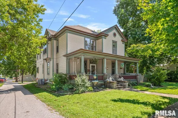 316 N MONROE ST, Pittsfield, IL 62363