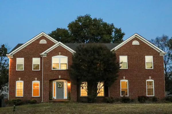201 Briarcotes Cir, La Vergne, TN 37086