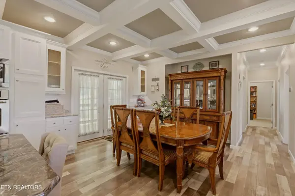 3926 Roberts Rd, Corryton, TN 37721