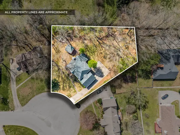 206 Longwood Ln, Clarksville, TN 37043