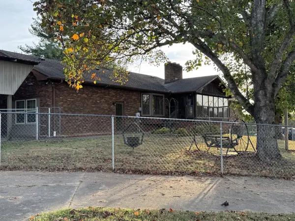 3068 Joe Dowlen Rd, Pleasant View, TN 37146
