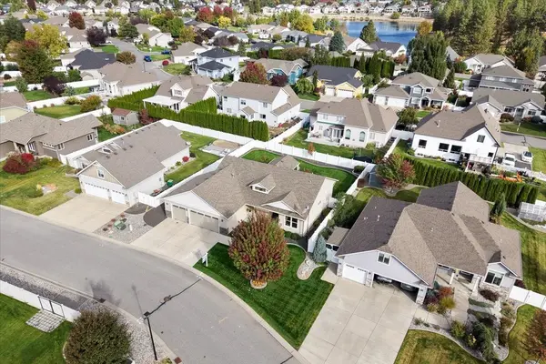 16507 E 10th Ln, Spokane Valley, WA 99037