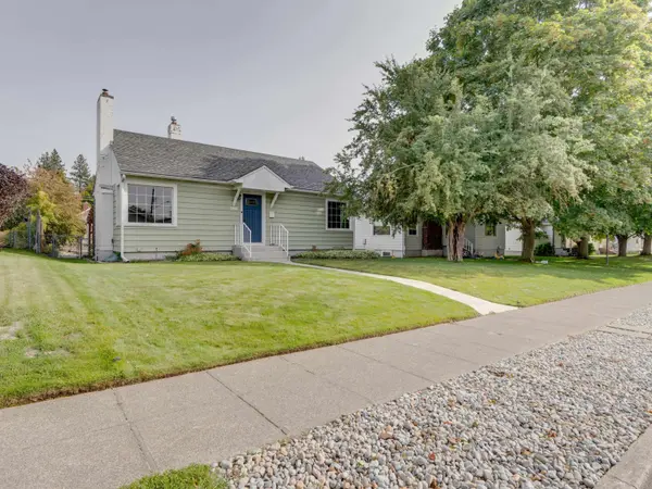4124 N Hawthorne St, Spokane, WA 99205