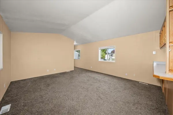 1515 N Hodges Rd, Spokane Valley, WA 99016