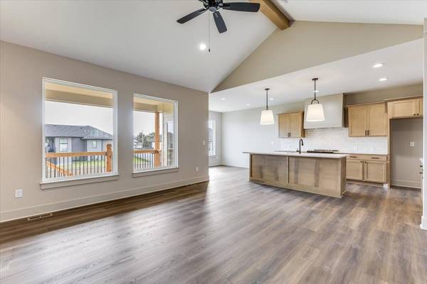 234 S Wellcrest Cir., Wichita, KS 67052