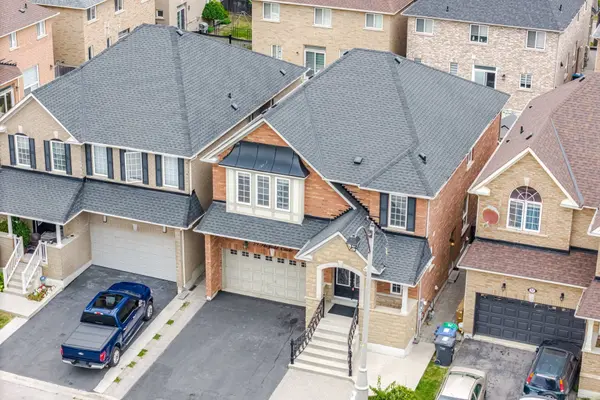 39 Hadfield CIR, Brampton, ON L6R 0N6