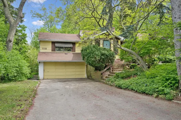 1118 Melvin AVE, Oakville, ON L6J 2V9