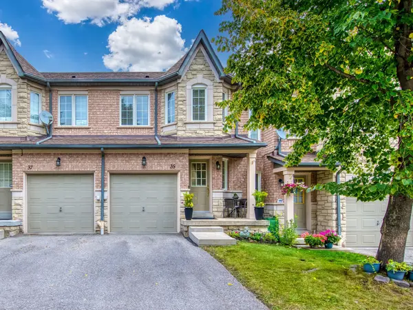 5260 Mcfarren BLVD #35, Mississauga, ON L5M 7J1
