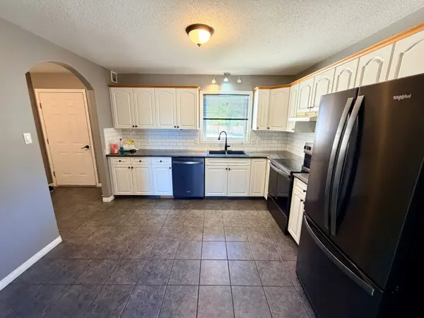 86 Mcmillan AVE, Dryden, ON P8N 3K2