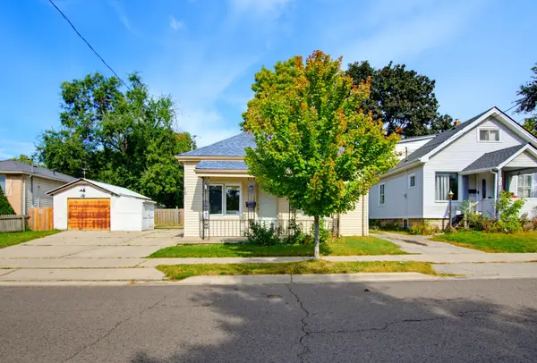 70 Homan ST, London East, ON N5Z 1A8