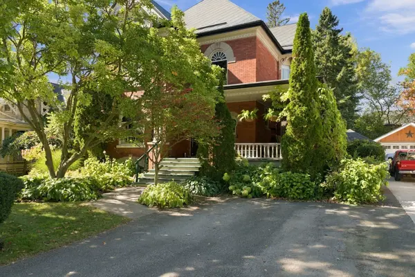 19 Sparling ST, Huron East, ON N0K 1W0