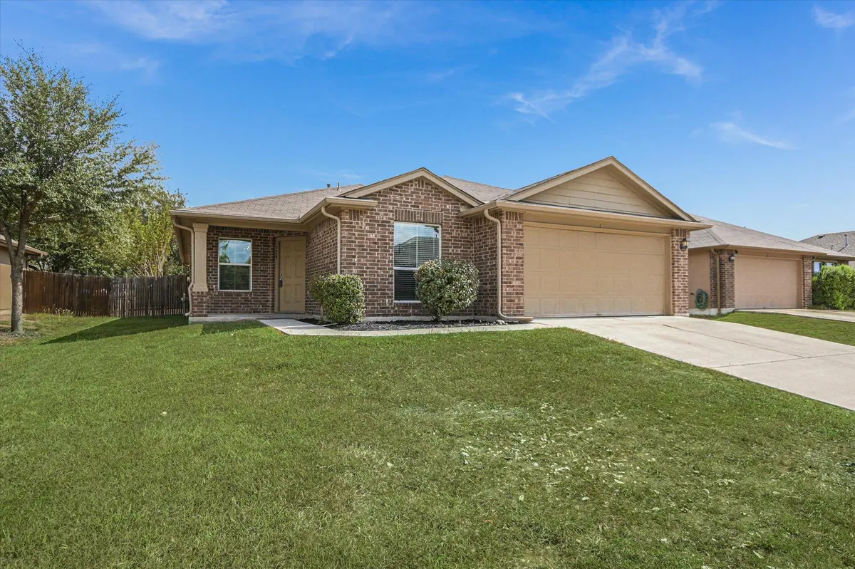 324 ZARYA, Kyle, TX 78640