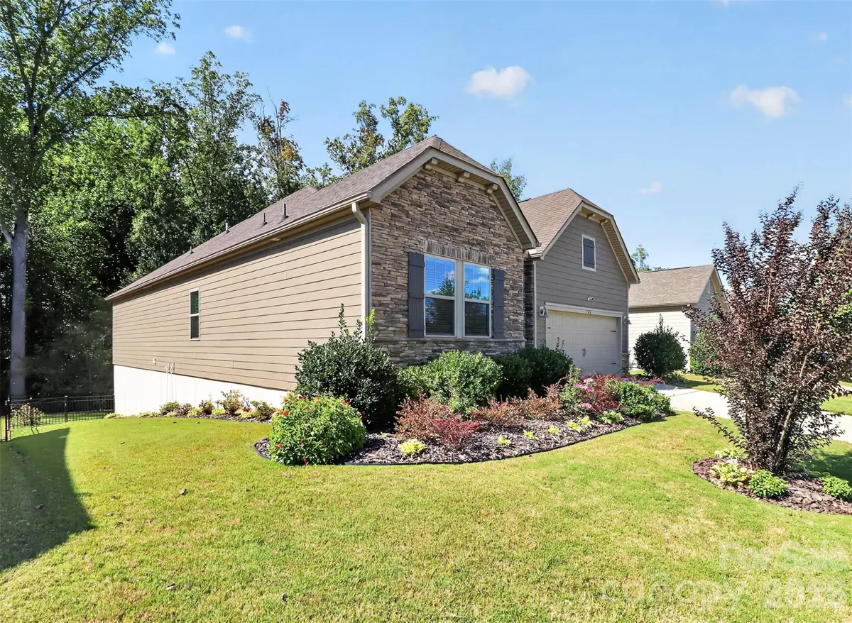 7614 Porrera ST, Charlotte, NC 28214
