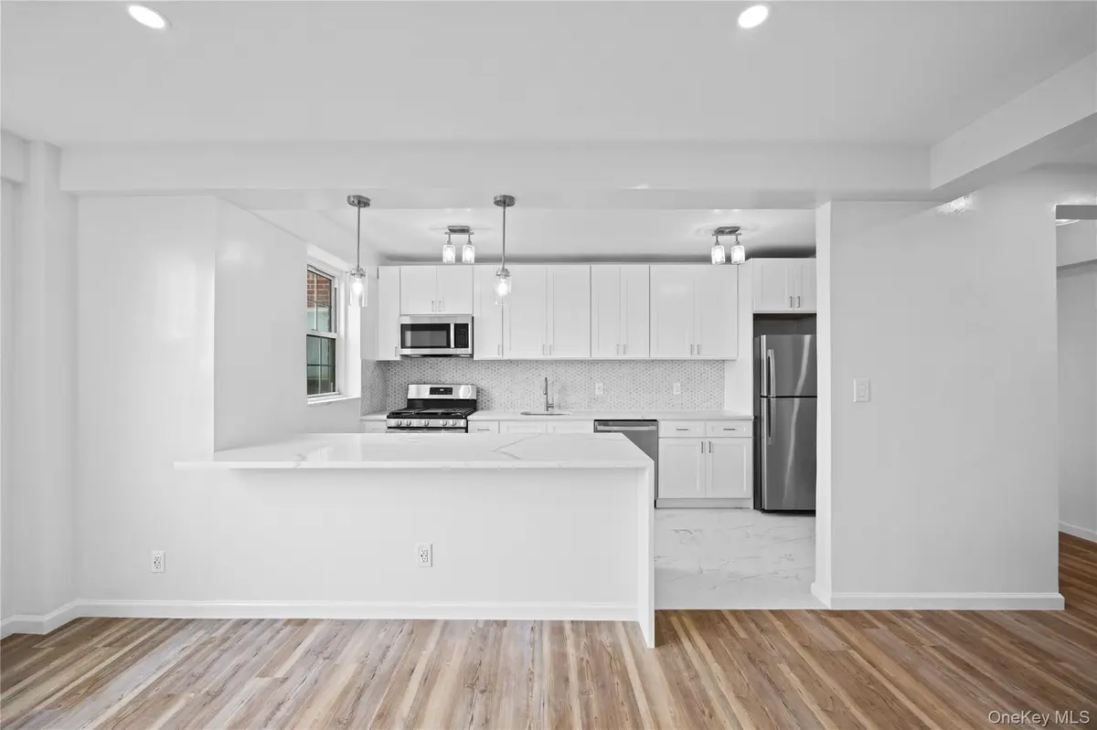 220 Pelham RD #6P, New Rochelle, NY 10805