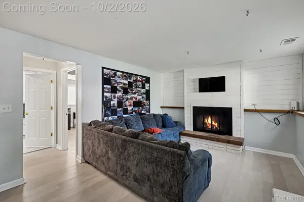 24055 Manila ST, Clinton Charter Township, MI 48035