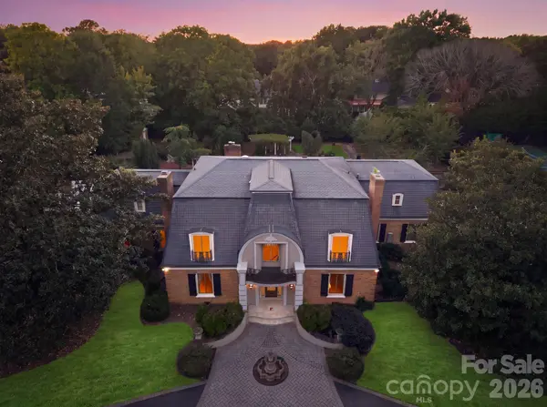 3452 Sharon RD, Charlotte, NC 28211