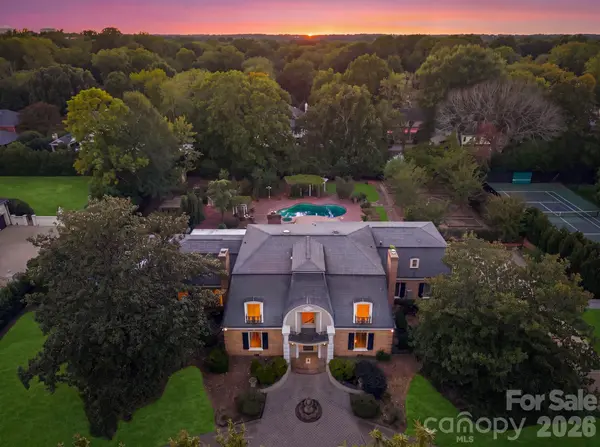 3452 Sharon RD, Charlotte, NC 28211