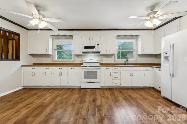 5560 Roberta RD, Harris, NC 28075