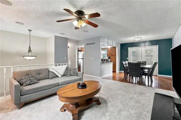 1112 Randall RD, Lawrence, KS 66049