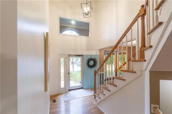 7911 W 131st TER, Overland Park, KS 66213