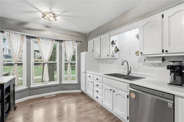 16313 W 125TH TER, Olathe, KS 66062