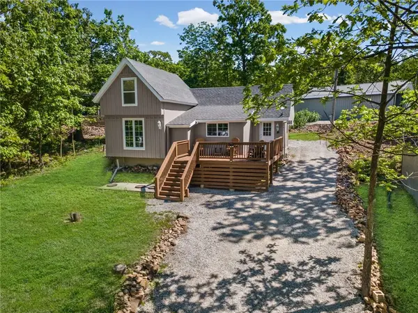10057 Otter RD, Clinton, MO 64735