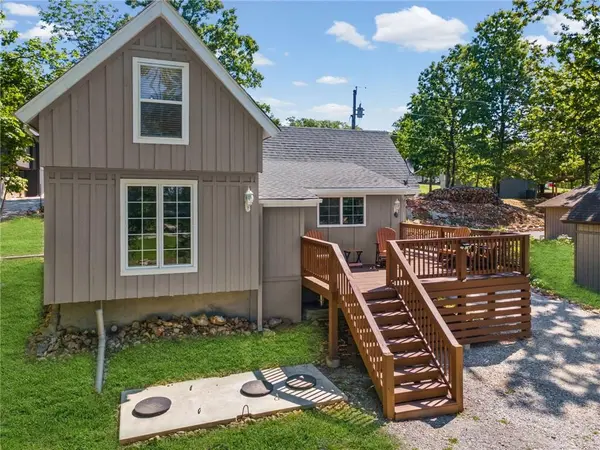 10057 Otter RD, Clinton, MO 64735